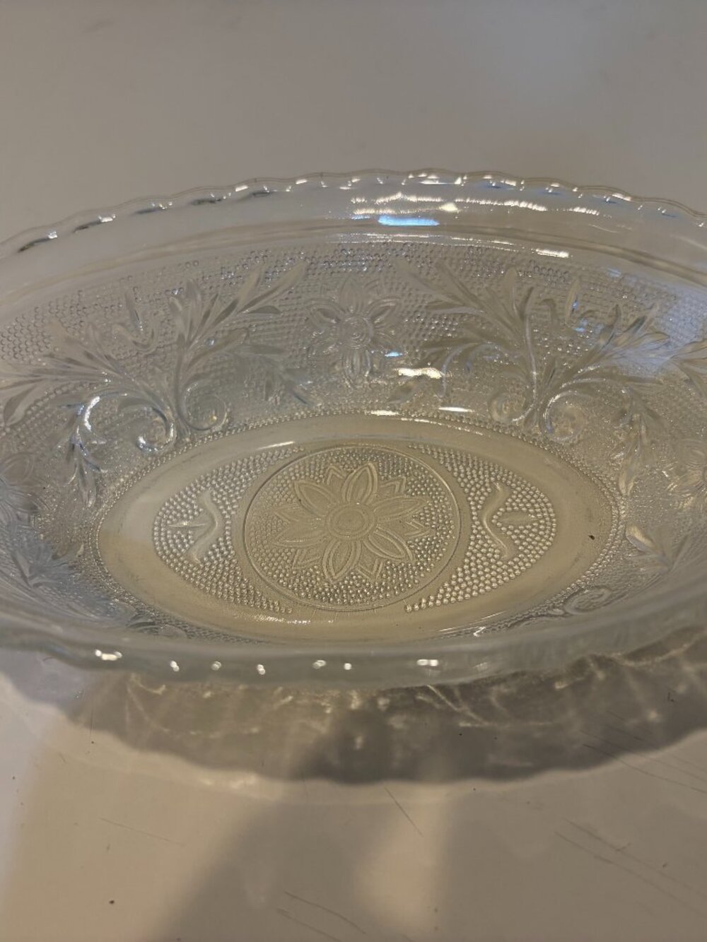 VINTAGE ANCHOR HOCKING *SANDWICH CLEAR* CRYSTAL OVAL SERVING BOWL 8-3/4" Long